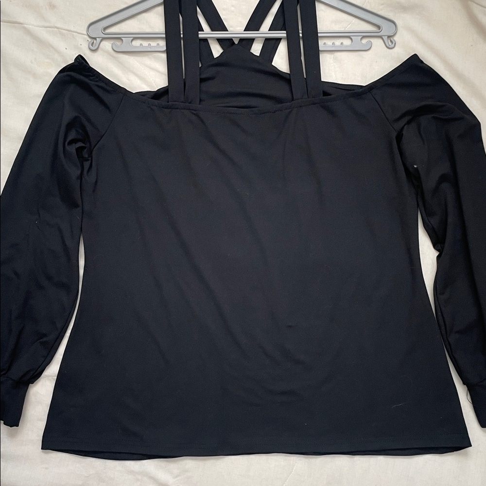 Elegant Black Women's strappy Neck Top with Heart Design ๐ - Picture 8 of 11